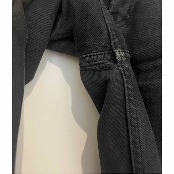 RE/DONE 90s High Rise Loose Ripped Jeans in Washed Black - Picture 3 of 4